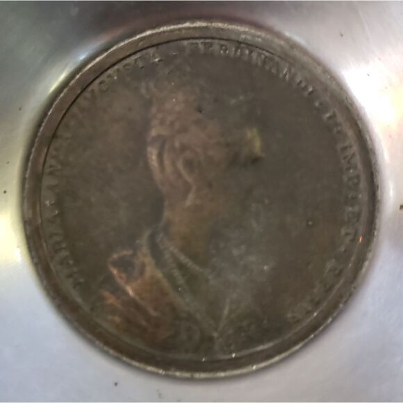 Queen Maria Anna Agusta Ferdinandi Italian Coin in Stainless Steel Tray - Picture 3 of 10